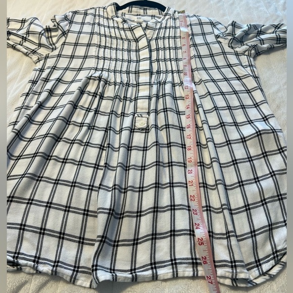 Women's Gap Top Small - Picture 6 of 6